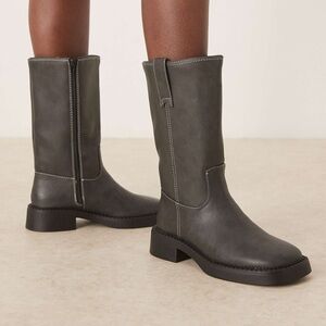 BNWT Gray Knee Moto Boots